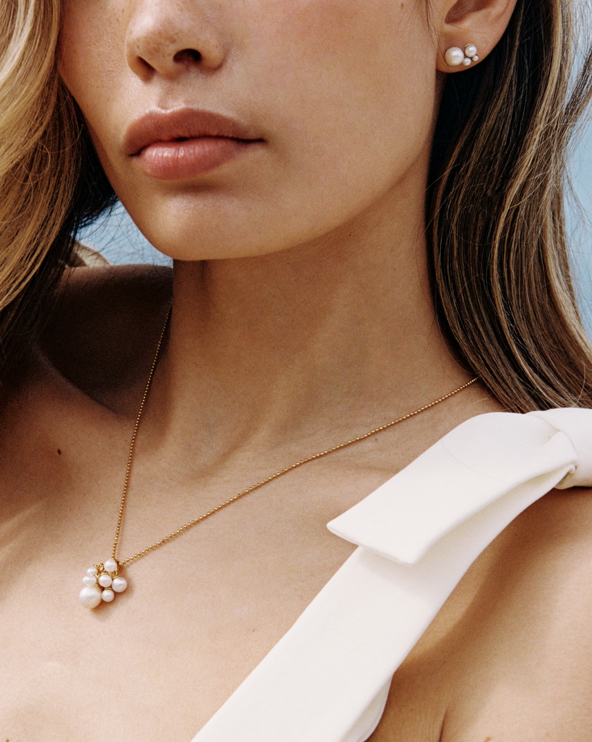 Aira Sculptural Freshwater Pearl Cluster Necklace in 18K Gold Vermeil by Handiora