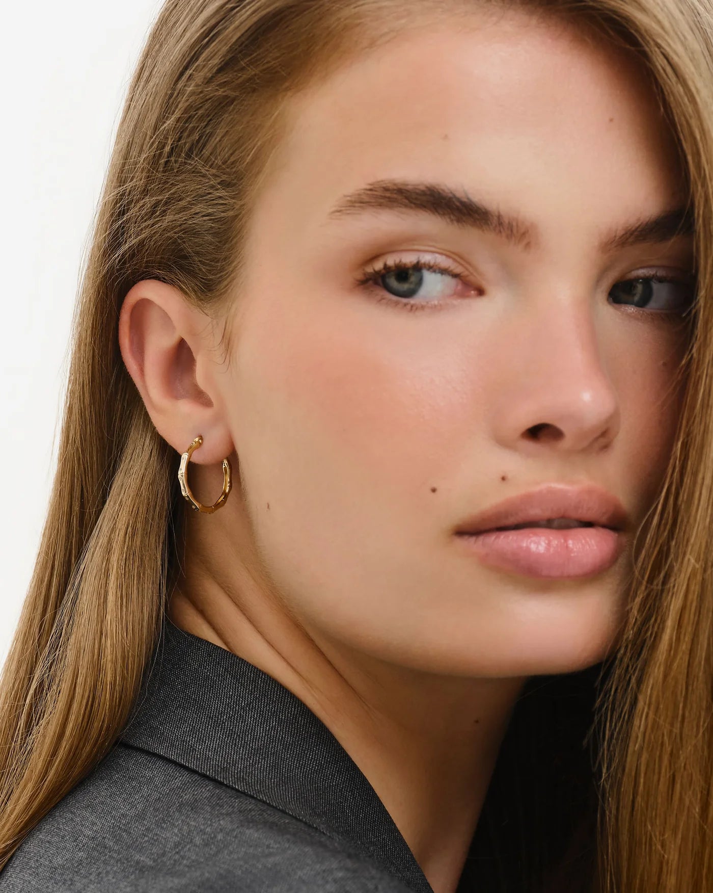 Bamboo Texture Hoop Earrings in 925 Sterling Silver with White Topaz by Handiora
