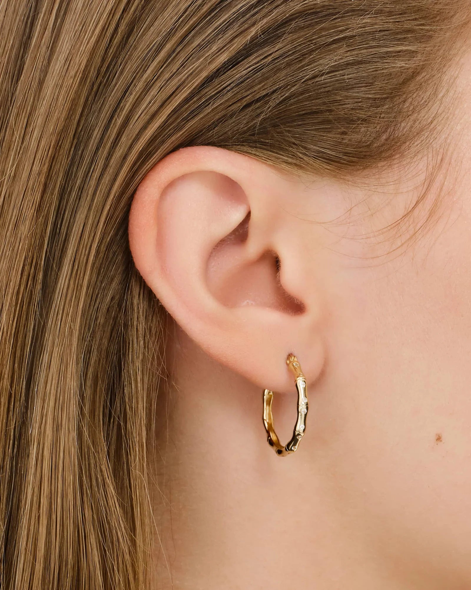 Bamboo Texture Hoop Earrings in 18K Gold Vermeil with White Topaz by Handiora