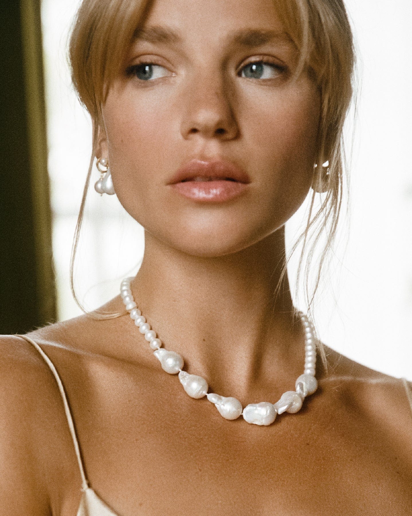 Pamplona Baroque and Round Freshwater Pearl Necklace in 18K Gold Vermeil by Handiora