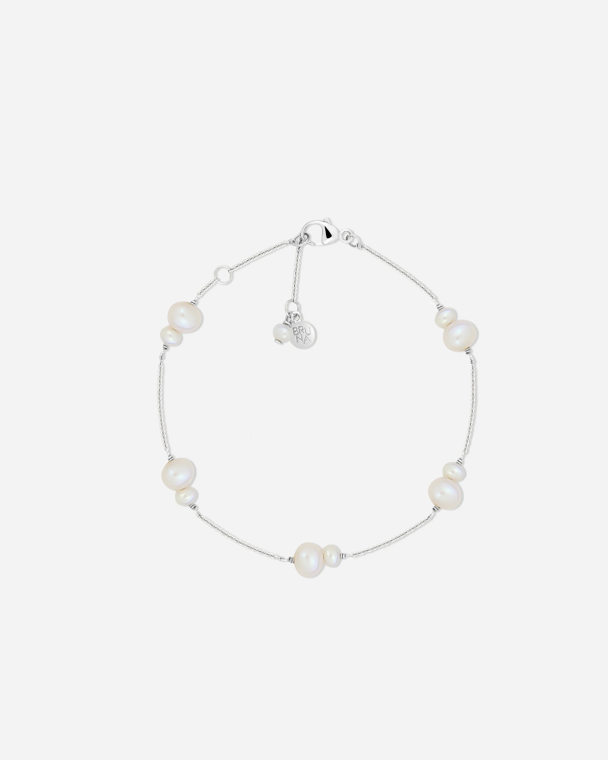 Merano Graduating Freshwater Pearl Bracelet in 925 Sterling Silver by Handiora