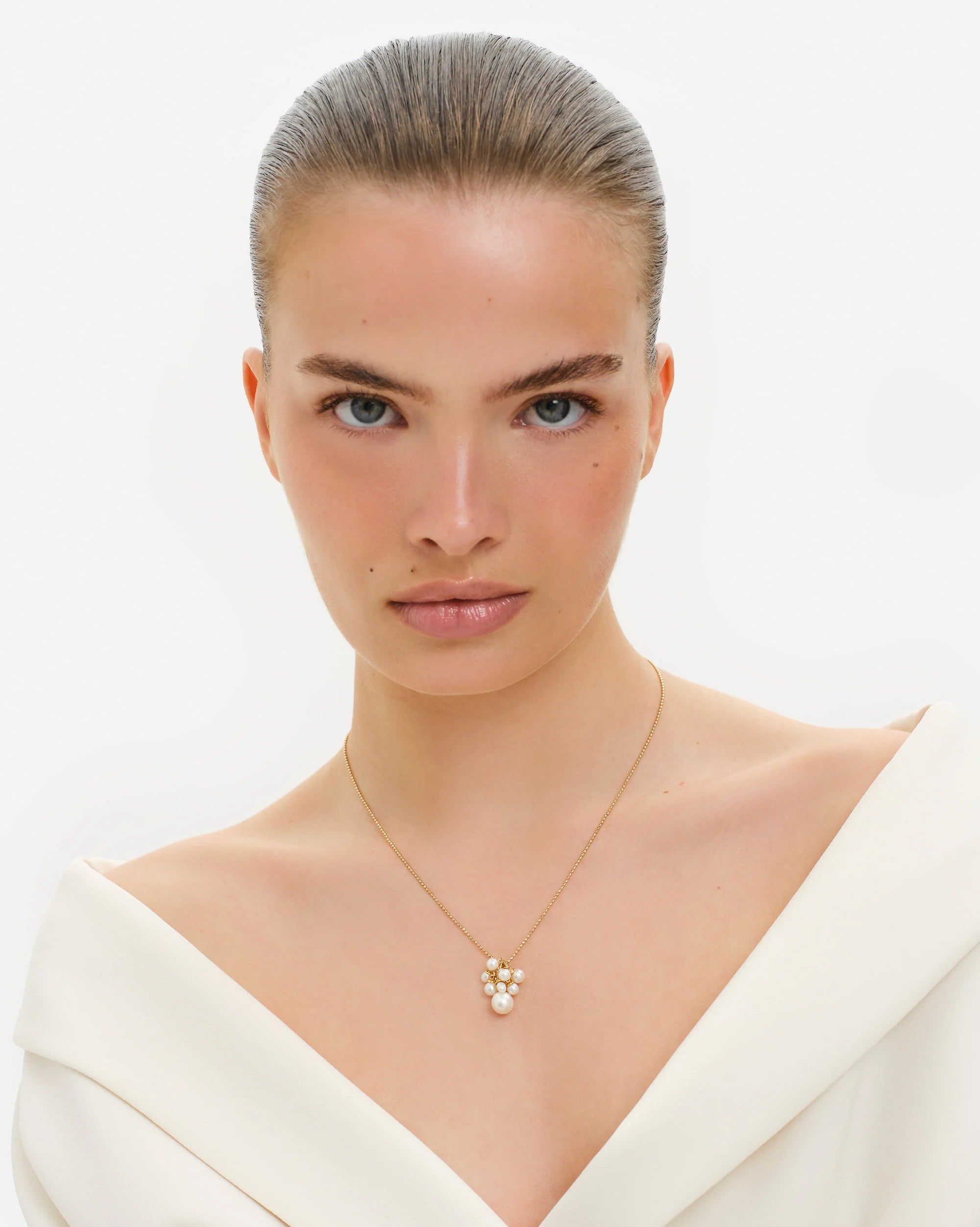 Aira Sculptural Freshwater Pearl Cluster Necklace in 18K Gold Vermeil by Handiora