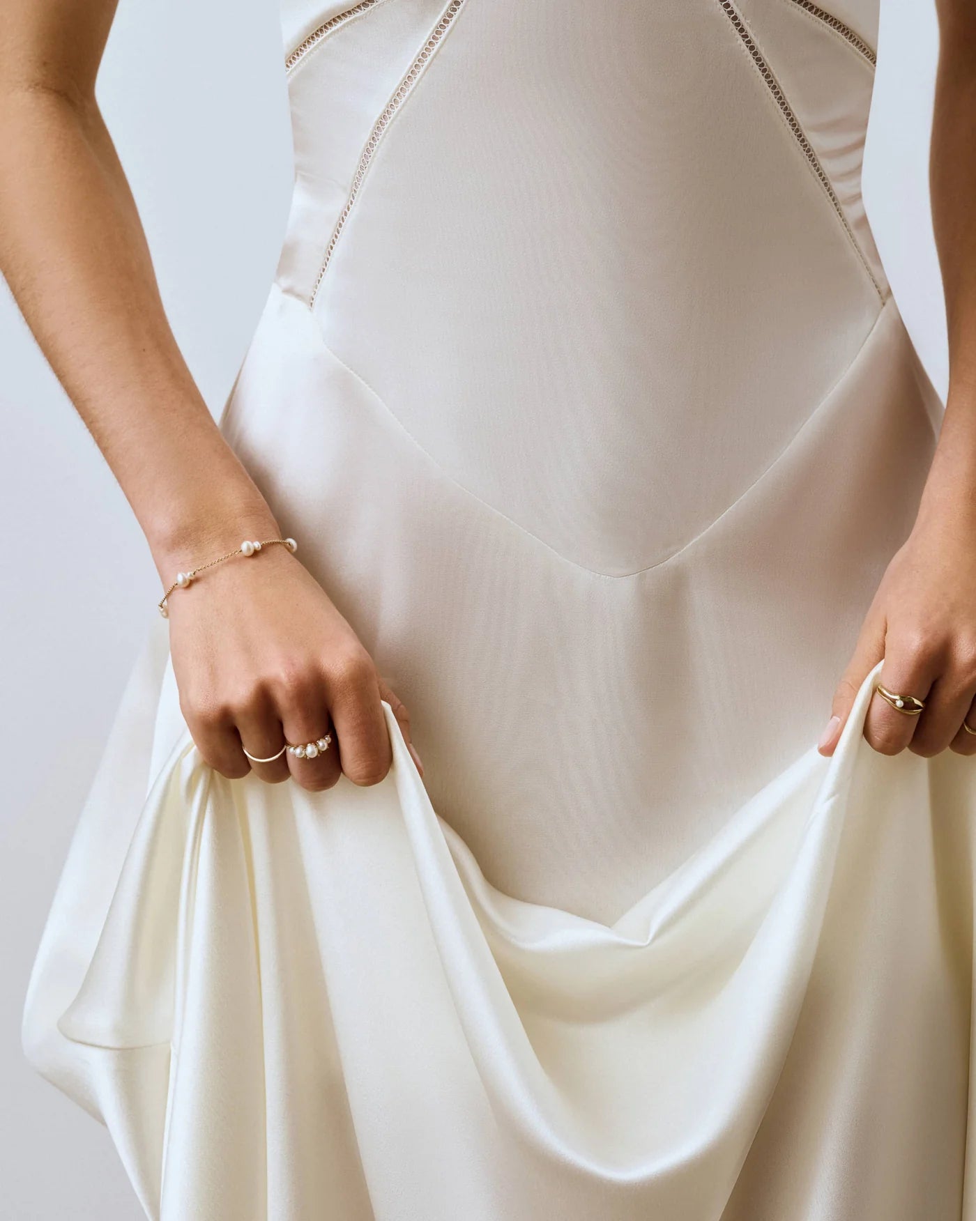 Merano Graduating Freshwater Pearl Bracelet in 18K Gold Vermeil by Handiora