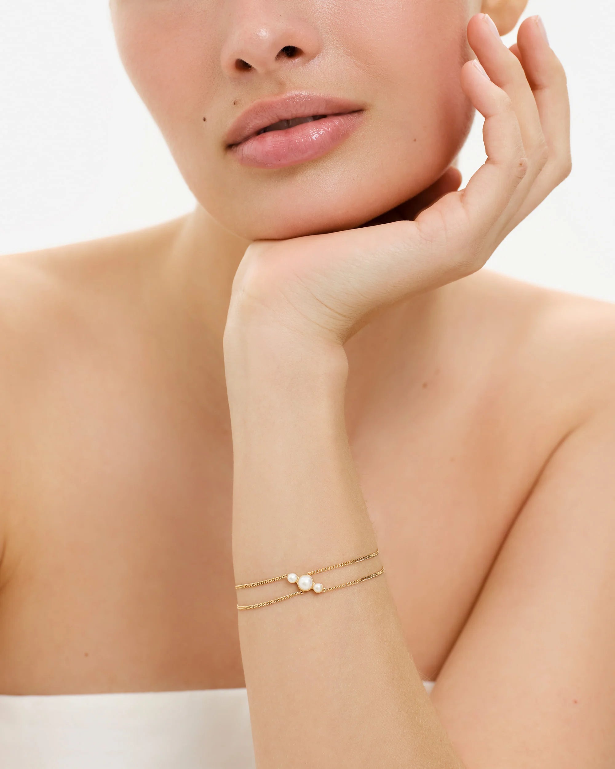Trilogie Asymmetric Freshwater Pearl Double Chain Bracelet in 18K Gold Vermeil by Handiora