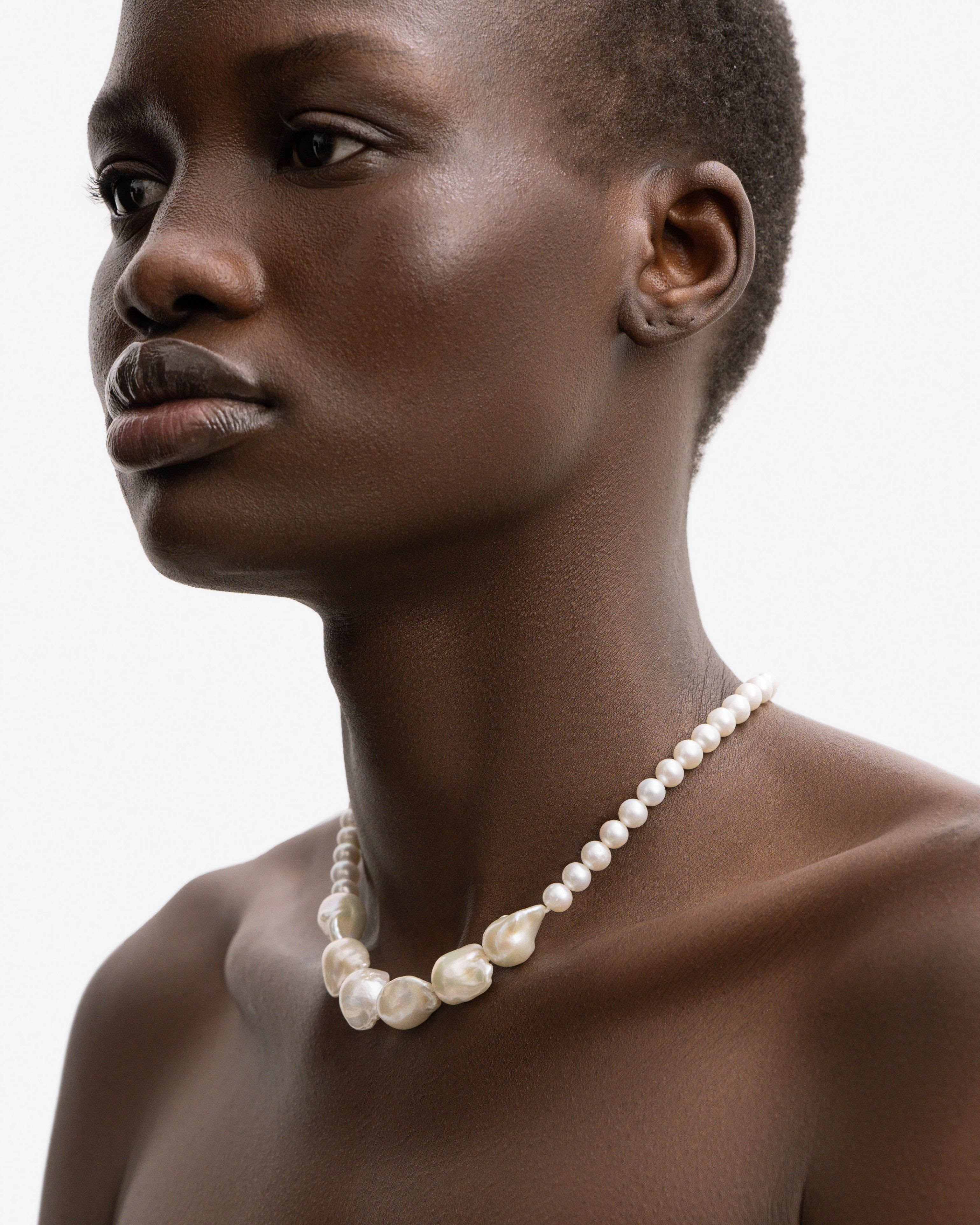 Pamplona Baroque and Round Freshwater Pearl Necklace in 18K Gold Vermeil by Handiora