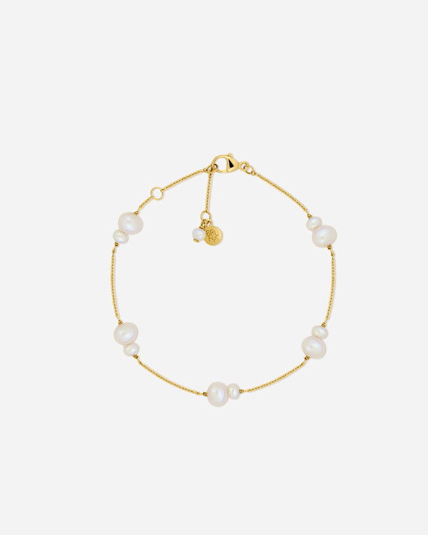 Merano Graduating Freshwater Pearl Bracelet in 18K Gold Vermeil by Handiora